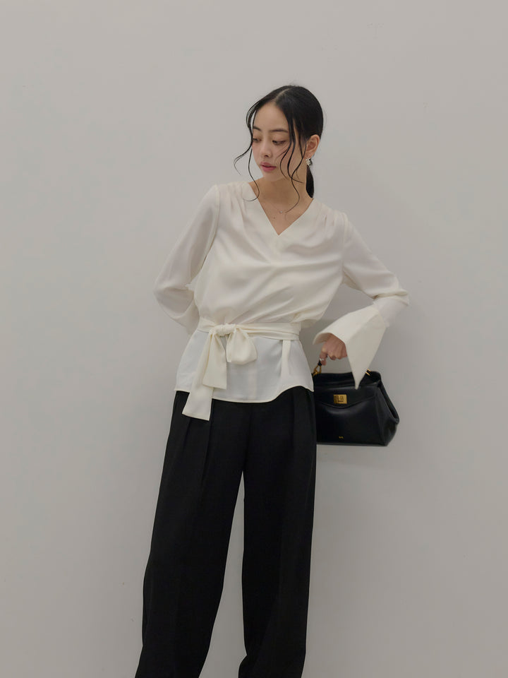 【Essential】2wayタイ付きベルスリーブサテンブラウス