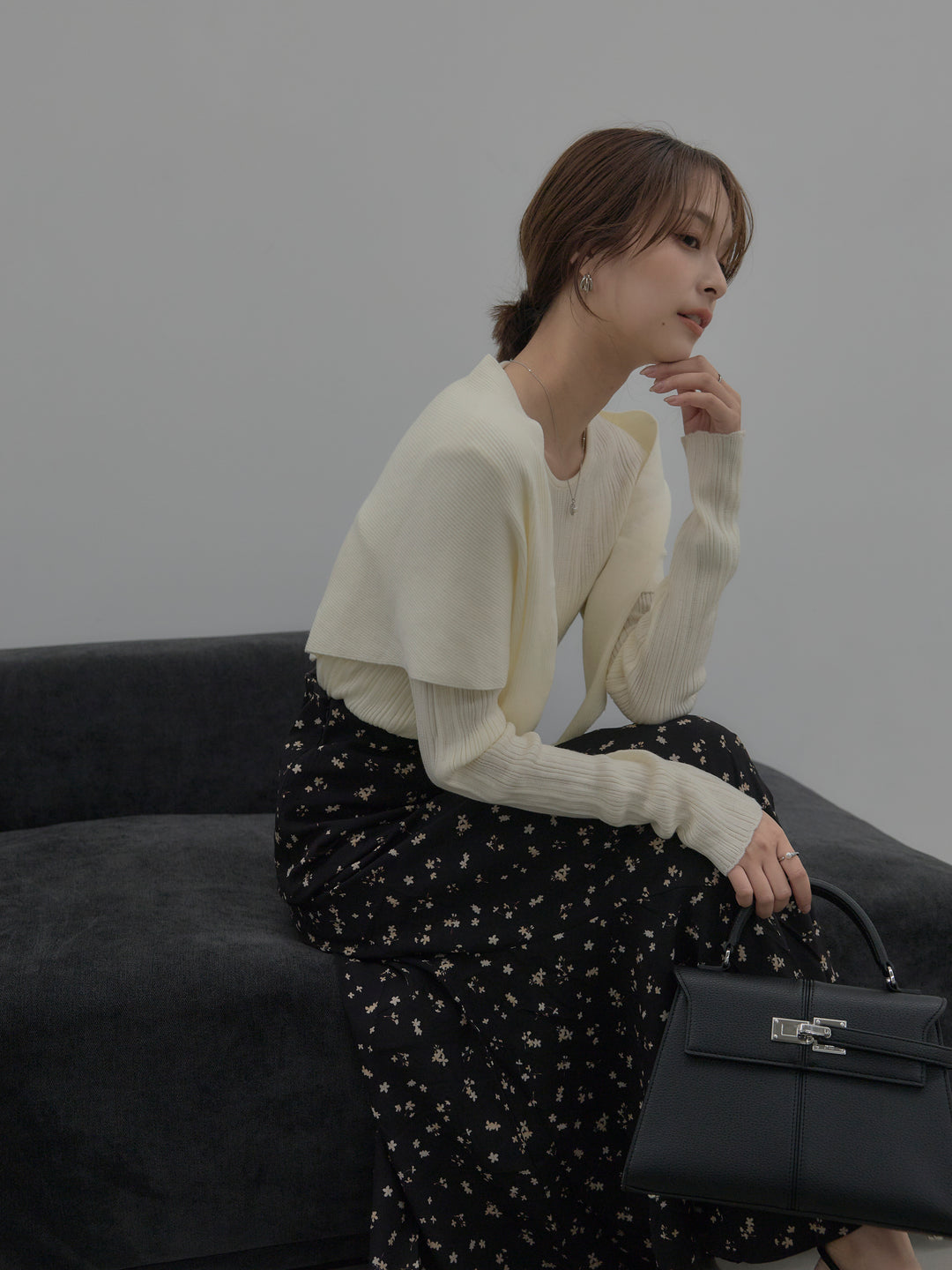 【SET】ニットスカーフ付きリブニットトップス+フラワーパターンマーメイドフレアスカート(2set)