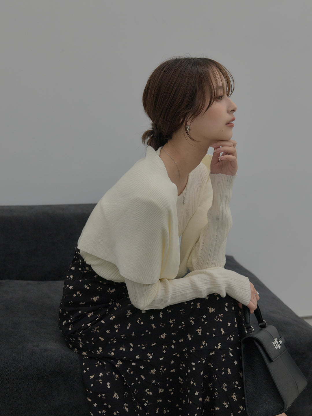 【SET】ニットスカーフ付きリブニットトップス+フラワーパターンマーメイドフレアスカート(2set)