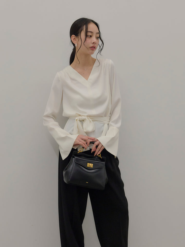 【Essential】2wayタイ付きベルスリーブサテンブラウス