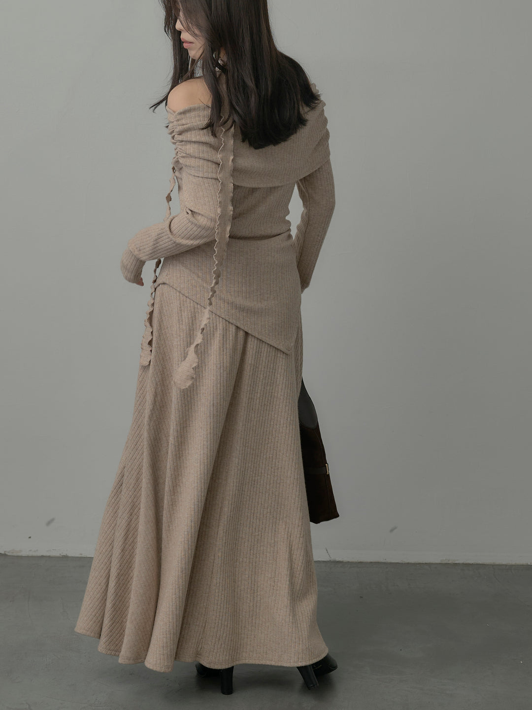 リブニットオフショルSETUP