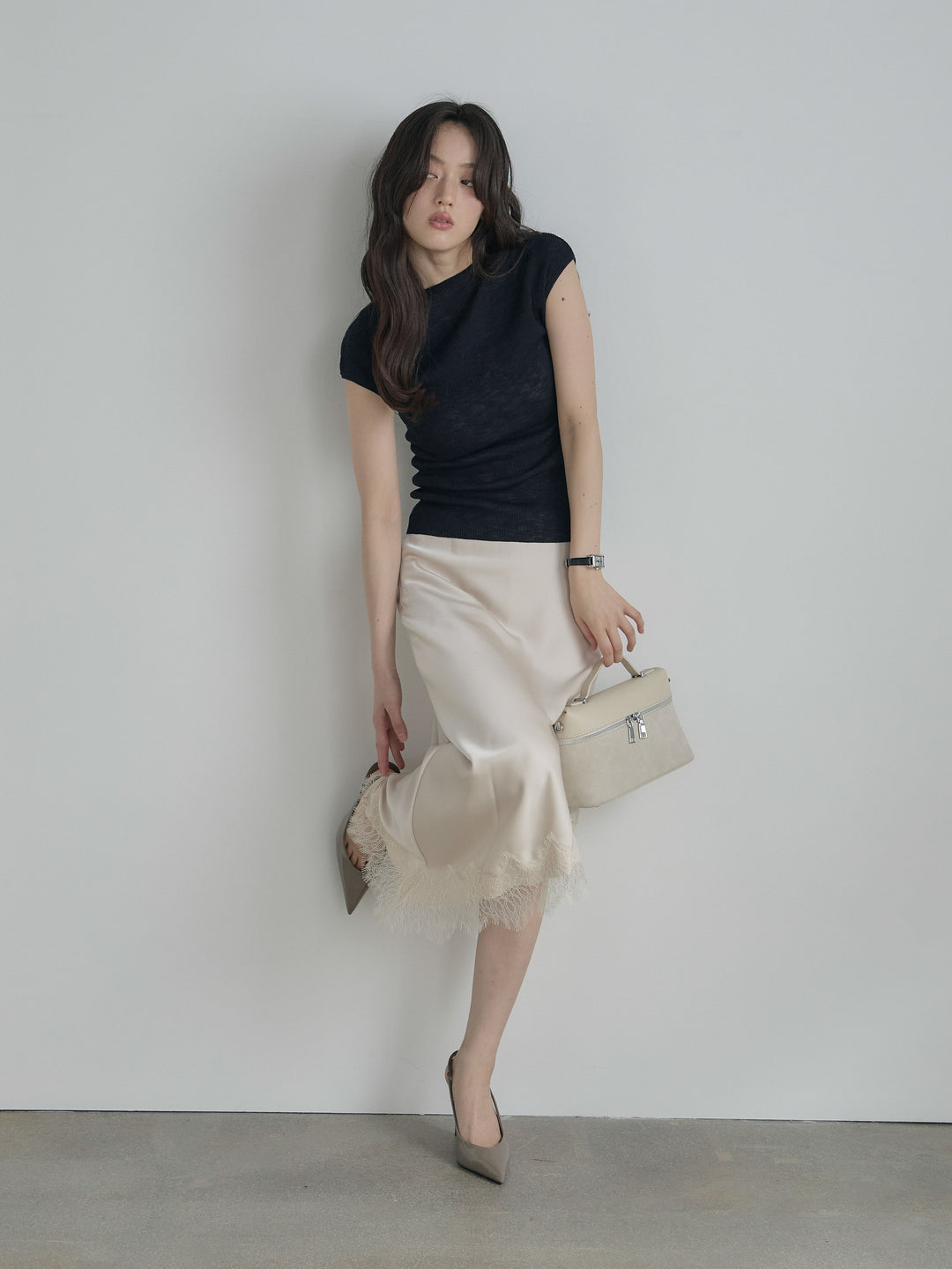 アシンメトリーレーストリムサテンスカート