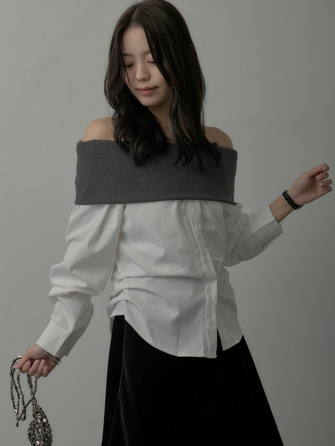 【SET】ニットシャツドッキングオフショルトップス+ベロアフレアロングスカート(2set)