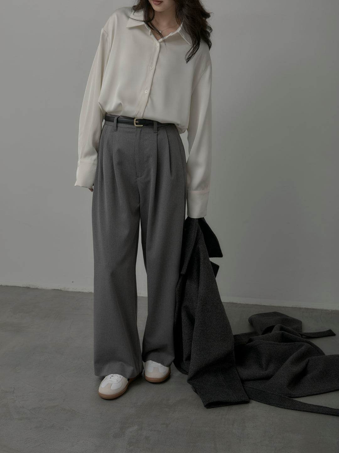 【SET】【Essential】ソフトウールリバートレンチコート+ケープ付きオーバーサテンシャツ+【Essential】３タックスラックス(3set)