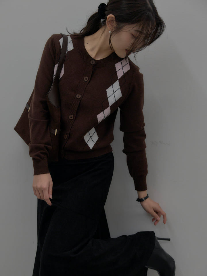 【SET】アーガイル柄ニットカーディガン+スウェードフレアスカート(2set)