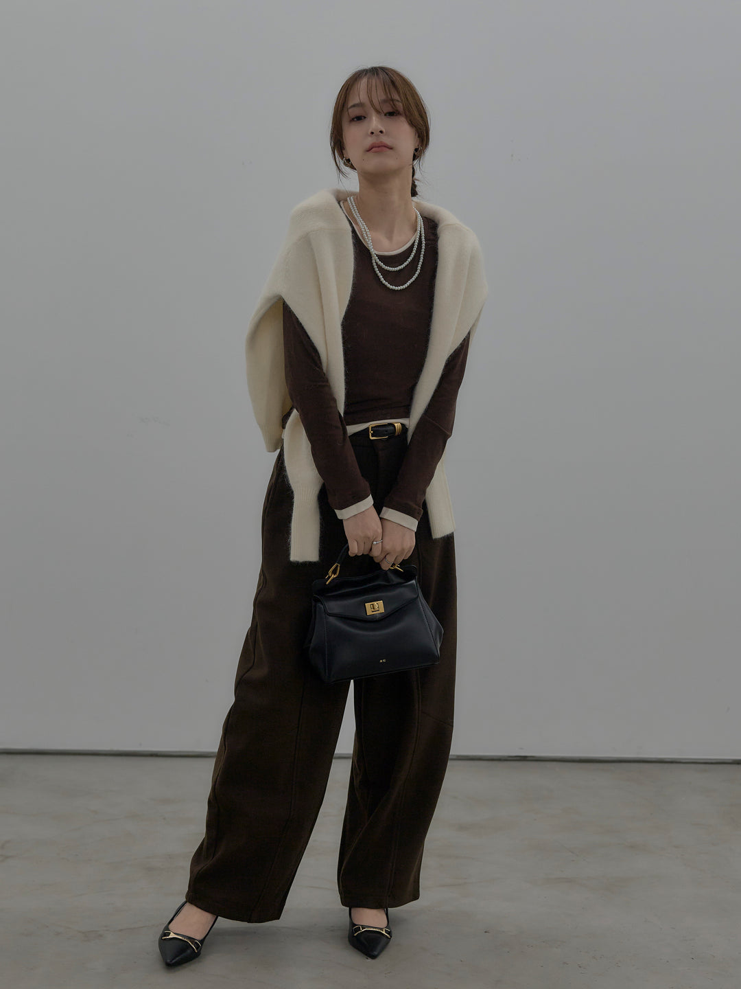 カーブデザインスウェットライクパンツ