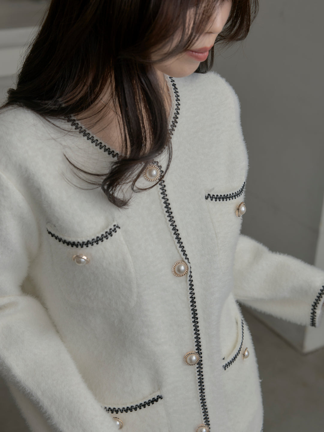 【SET】モヘアタッチパールボタンニットカーディガン+【Essential】ピーチスキンティアードスカート(2set)