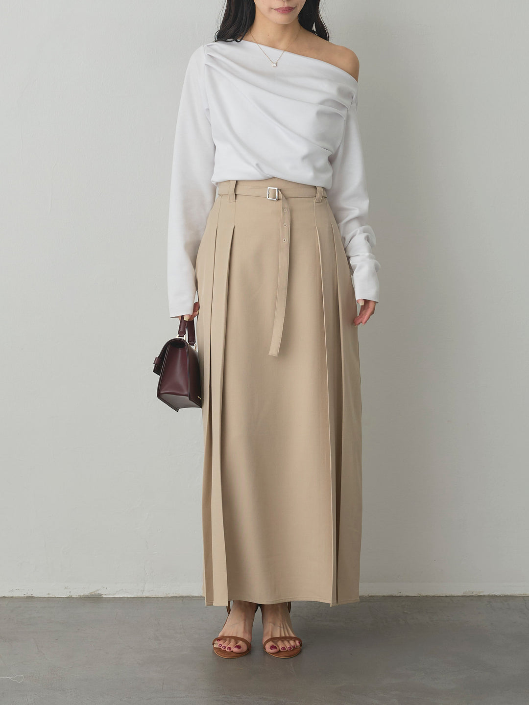 【Essential】2wayショルダードレープカットトップス