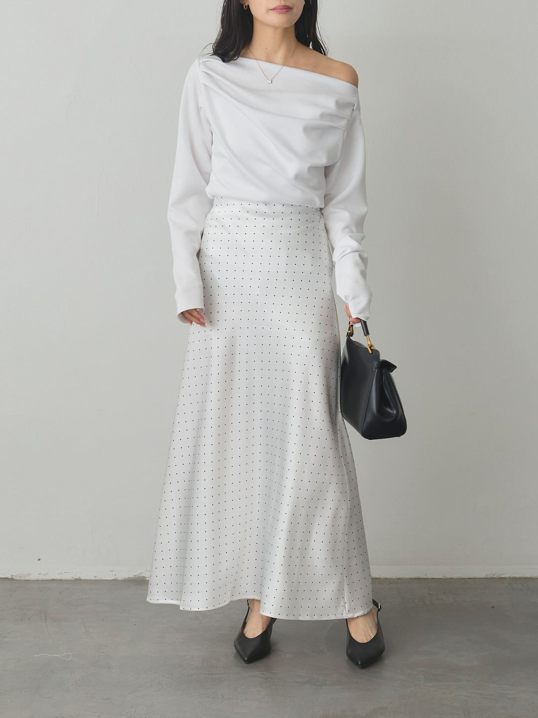 【SET】【Essential】2wayショルダードレープカットトップス+ドットサテンスカート(2set)