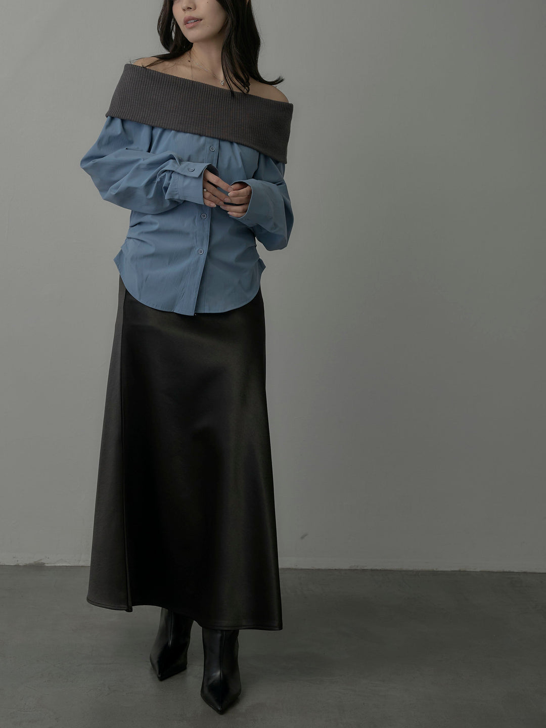 【SET】ニットシャツドッキングオフショルトップス+ヘビーサテンAラインスカート(2set)