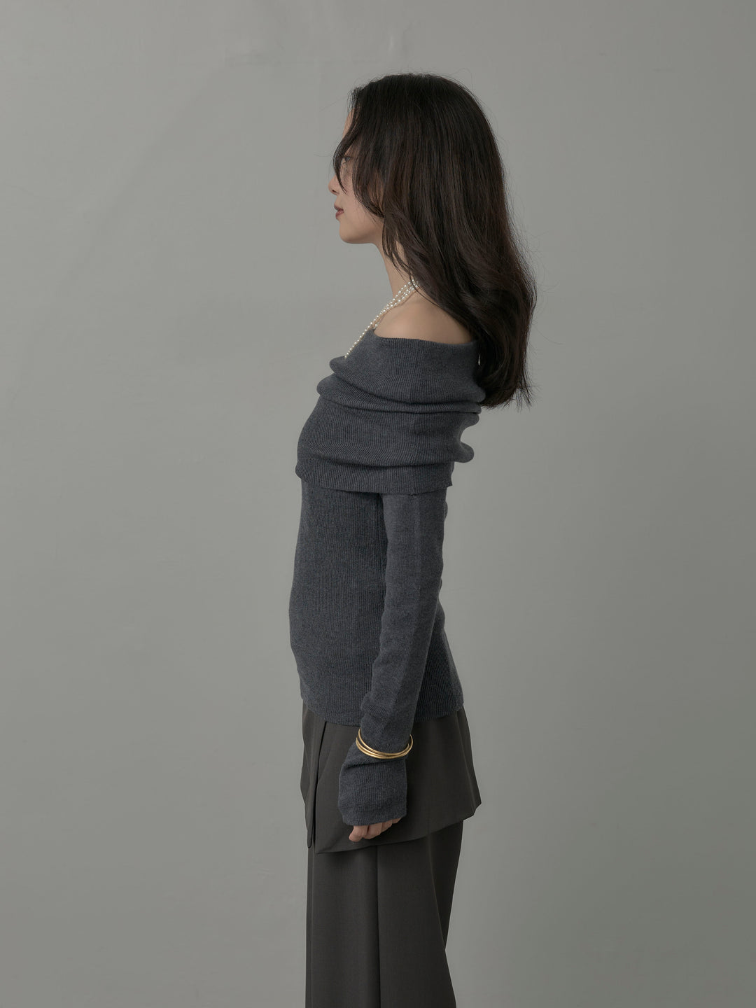 [予約]オフショルリブニットトップス