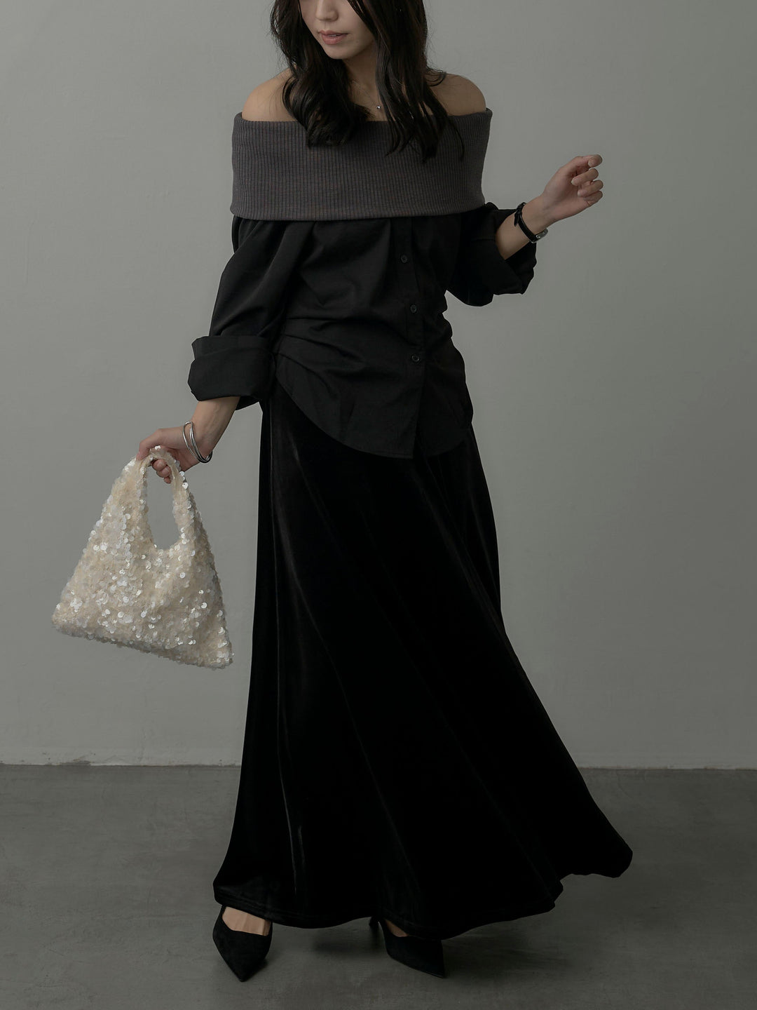 【SET】ニットシャツドッキングオフショルトップス+ベロアフレアロングスカート(2set)