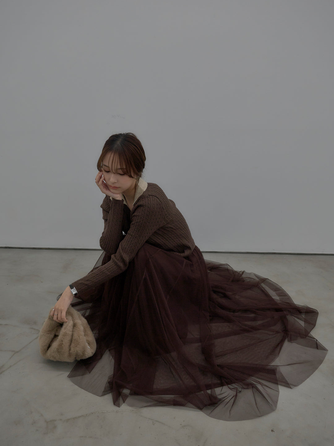 配色Vネックケーブルニットトップス