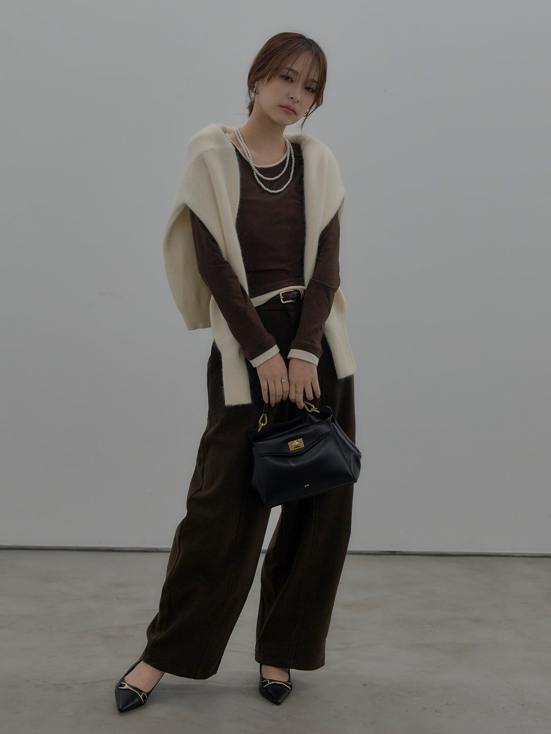 カーブデザインスウェットライクパンツ