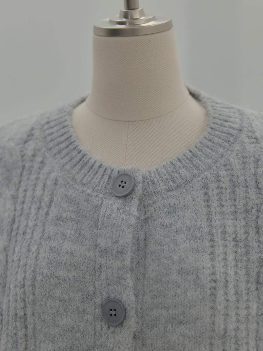 肉厚ケーブル編みニットカーディガン