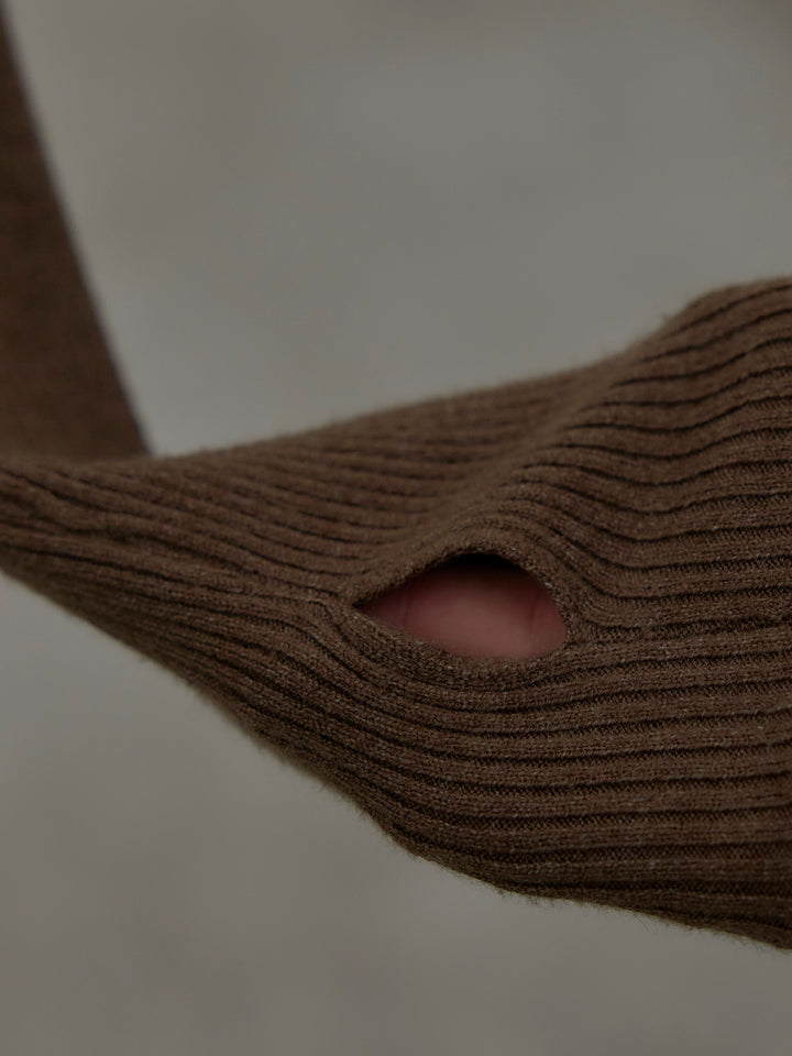 スクエアネックリブニット