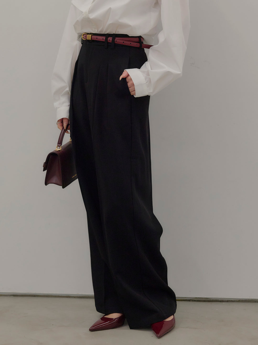 ハイウエストセンタープレスワイドパンツ