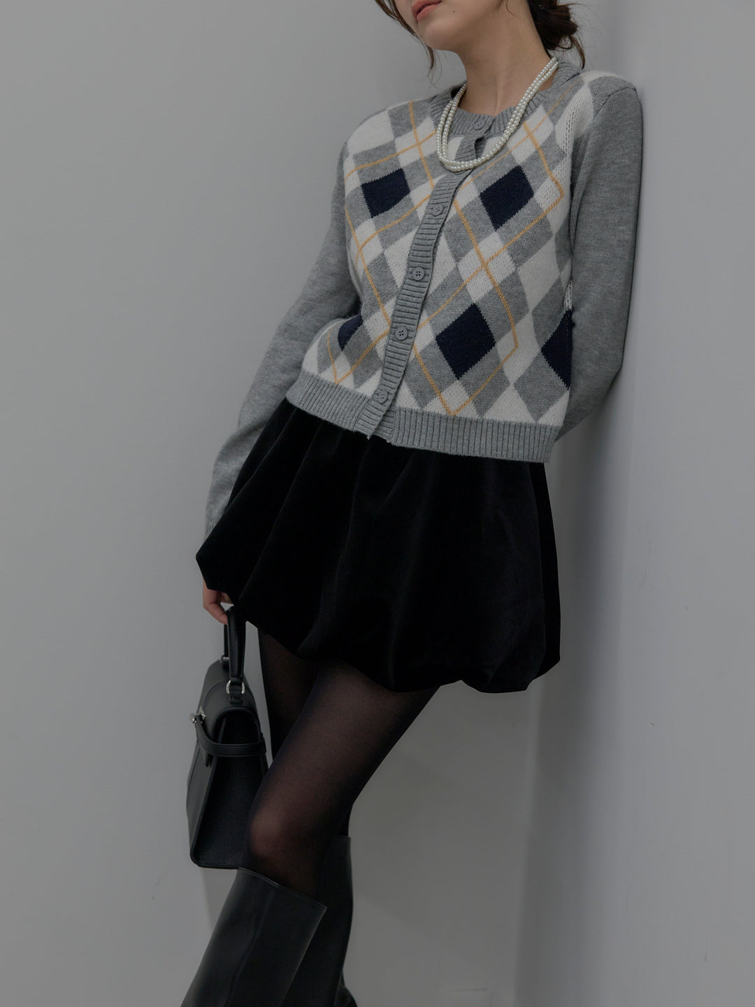 【SET】アーガイル柄コンパクトニットカーディガン+ベロアバルーンミニスカート(インパン付き)(2set)