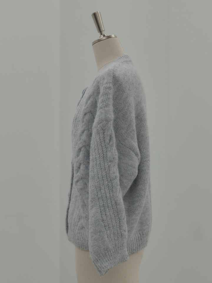 肉厚ケーブル編みニットカーディガン