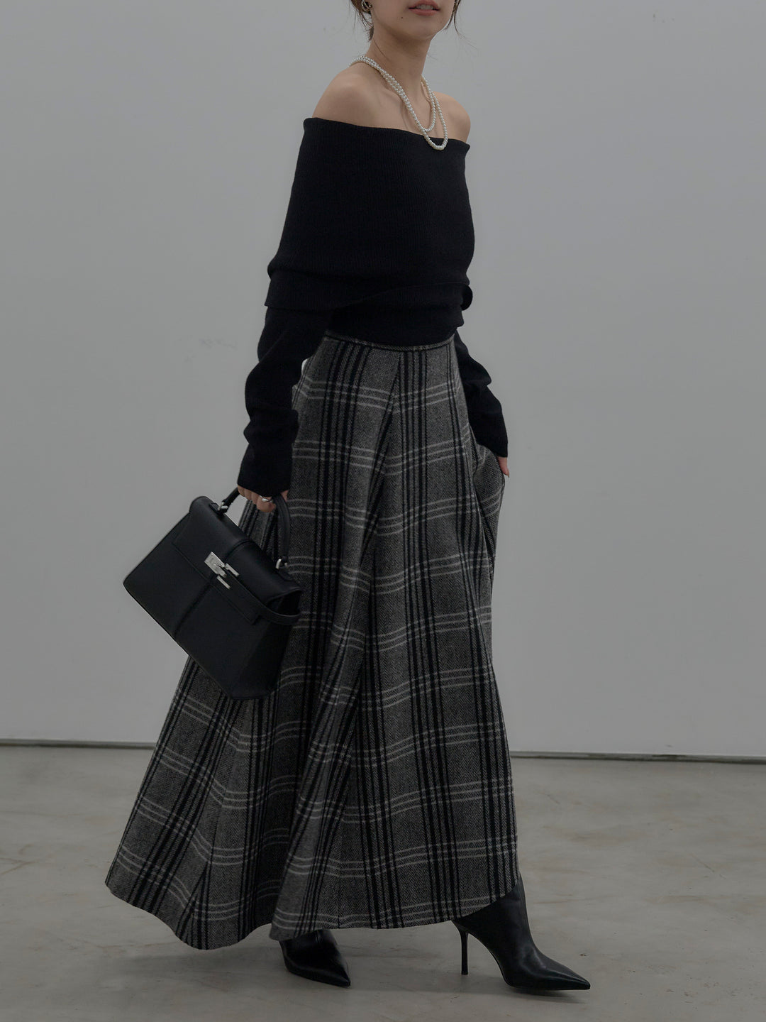 【SET】【premium touch】ソフトリブオフショルニットトップス+【Essential】クラシカルチェックウールタッチスカート(2set)