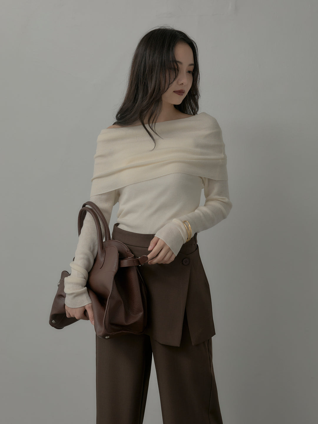 [予約]オフショルリブニットトップス