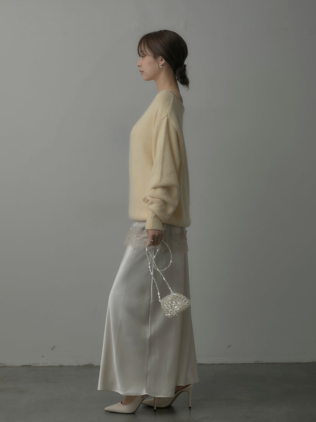 【SET】【premium touch】2wayショルダーニットプルオーバー+レースサテンキャミソール+ナローAラインサテンスカート(3set)