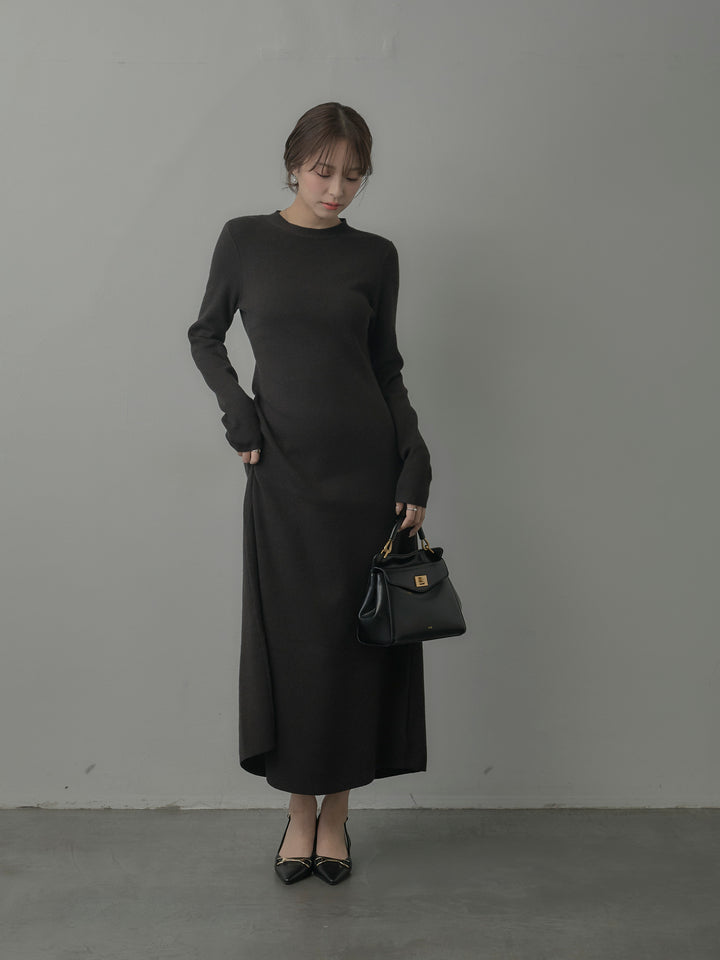 バックリボンニットロングワンピース