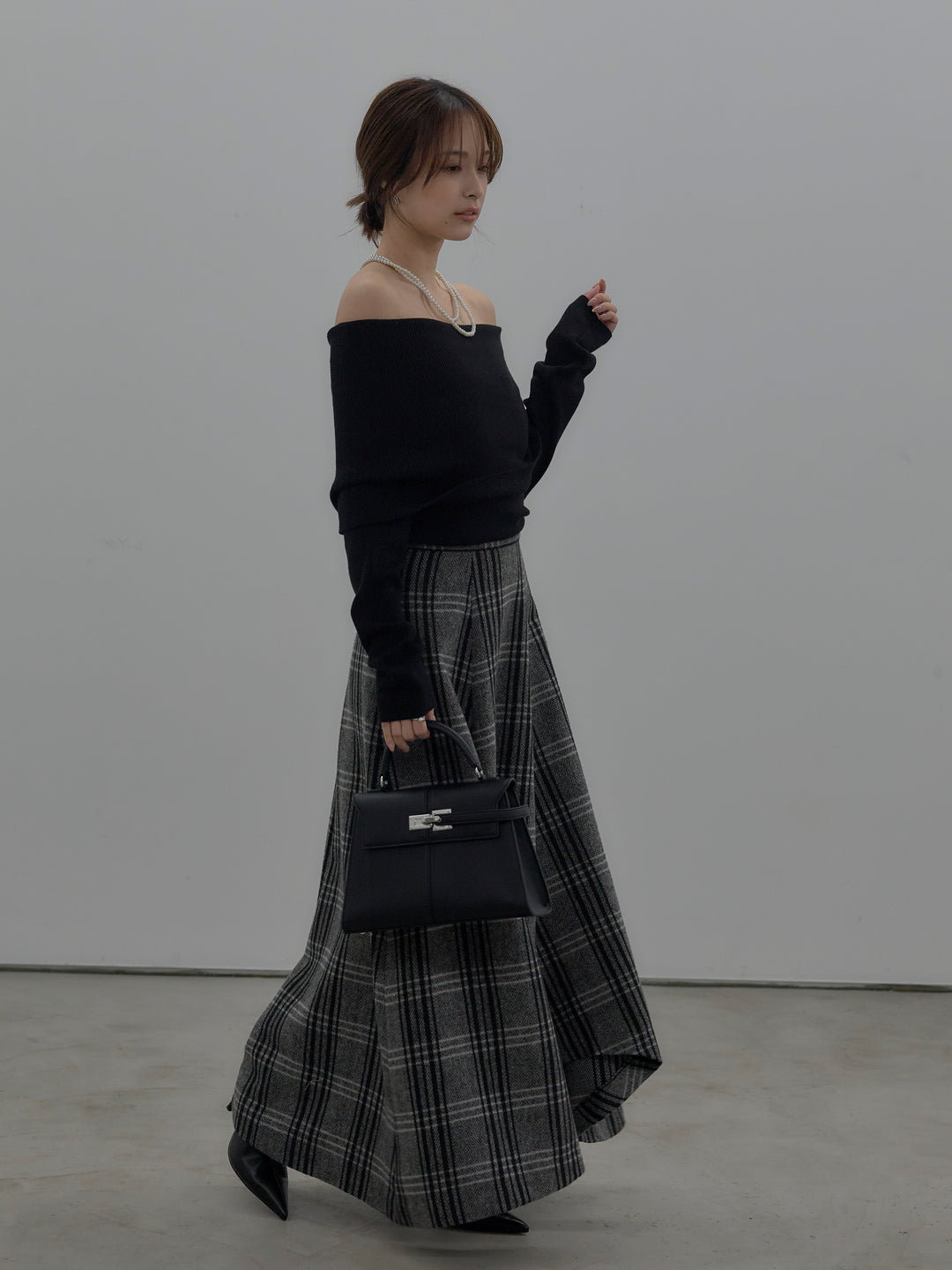 【SET】【premium touch】ソフトリブオフショルニットトップス+【Essential】クラシカルチェックウールタッチスカート(2set)