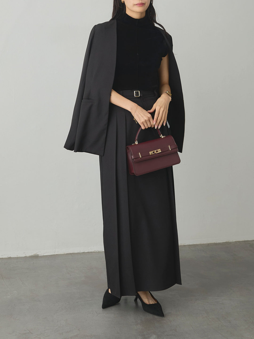 【Essential】ベルト付きサイドタックスカート