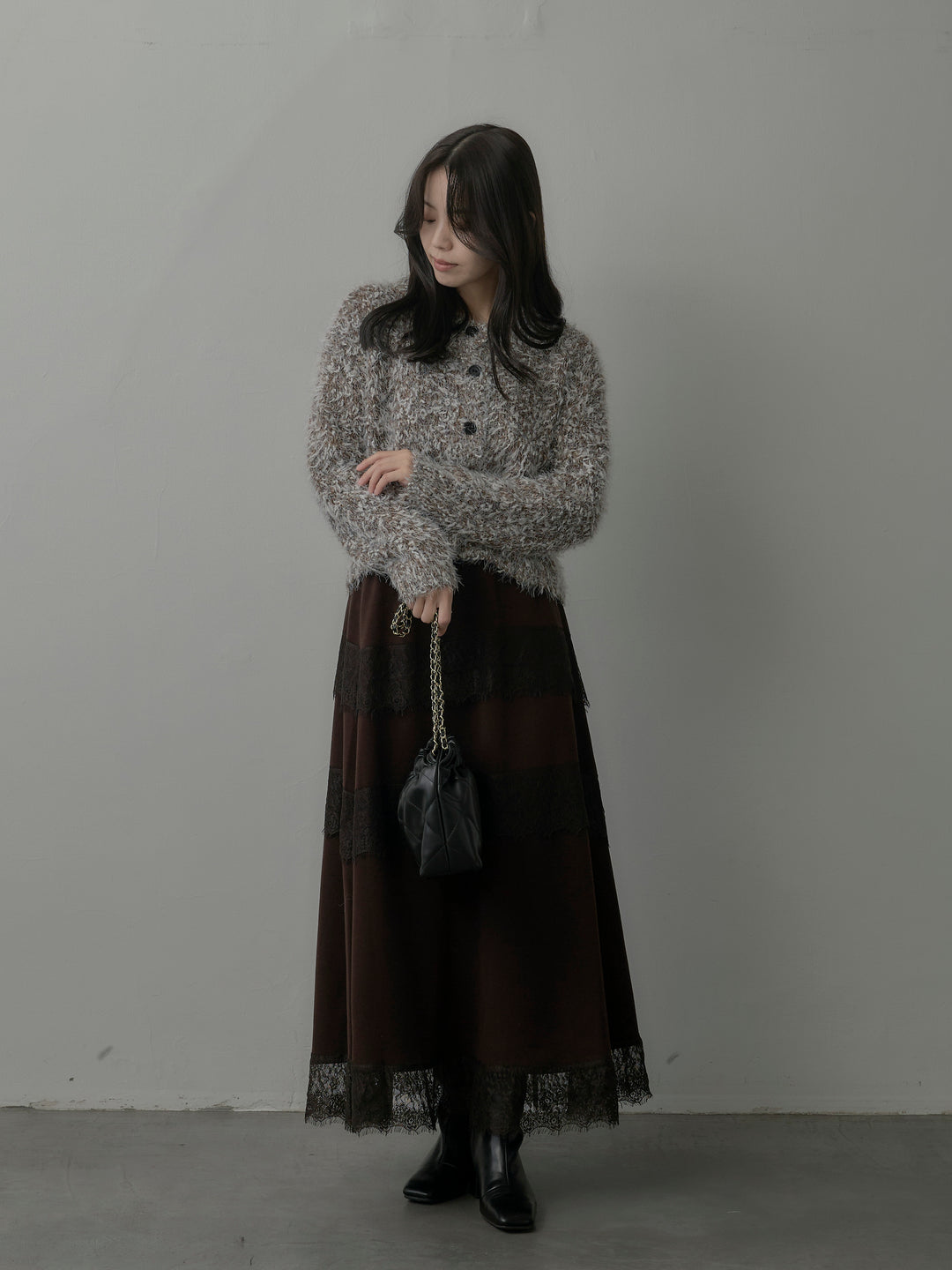 レースデザインフレアスカート