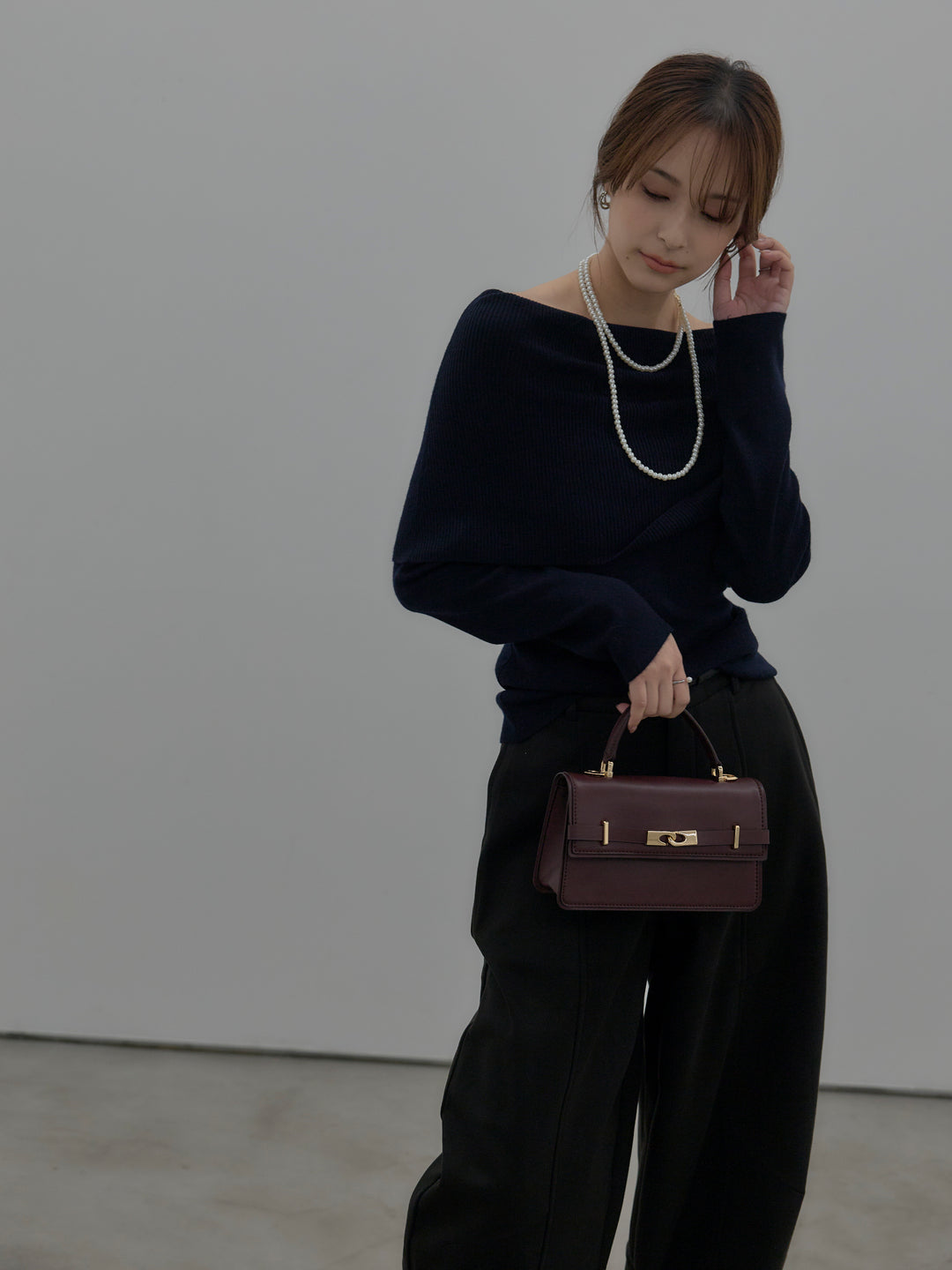 【SET】【premium touch】ソフトリブオフショルニットトップス+カーブデザインスウェットライクパンツ(2set)