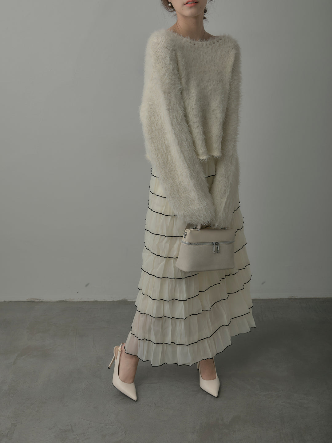 襟デザインシャギーニットトップス