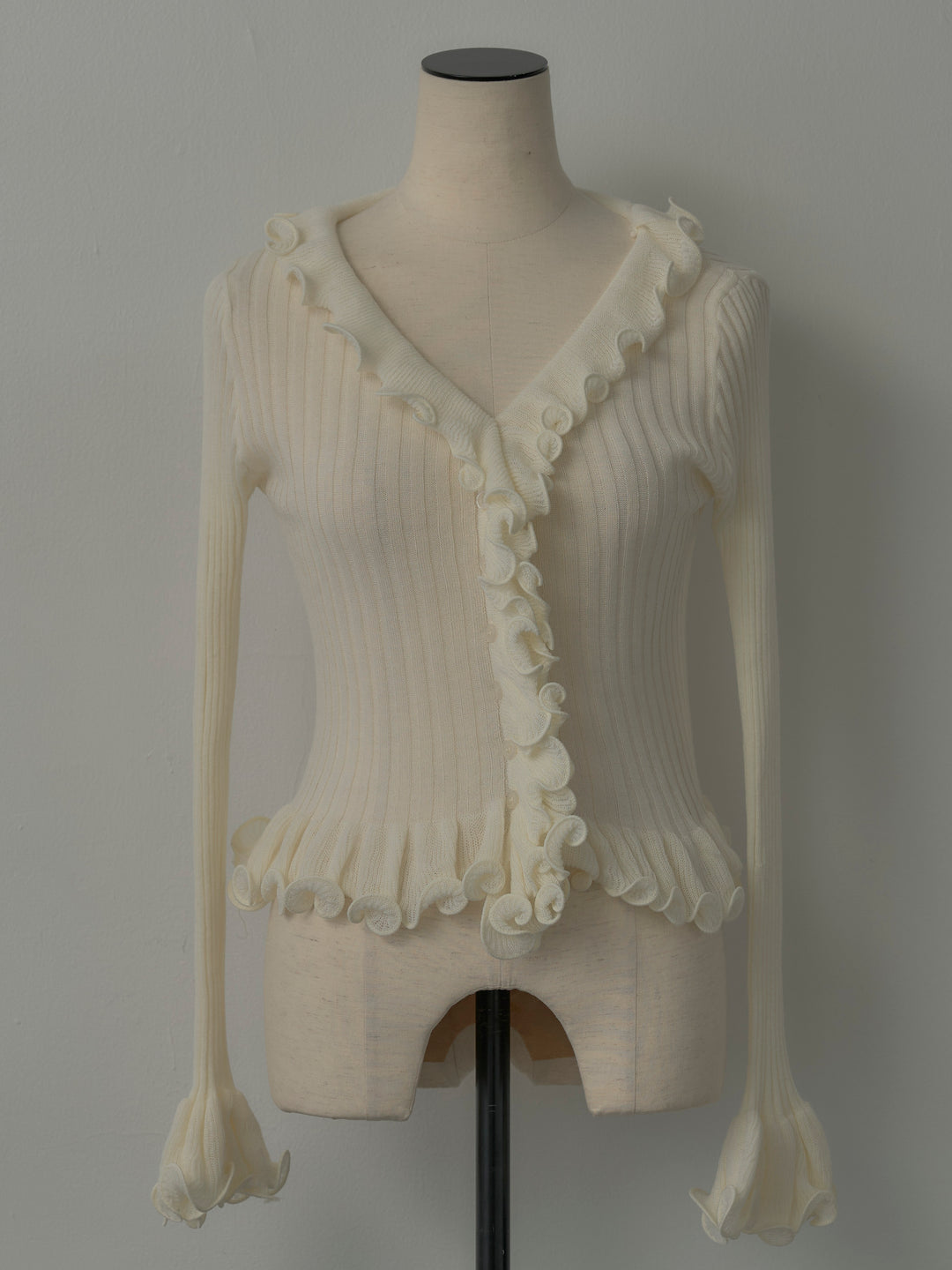 Vネックフリルデザインニットトップス