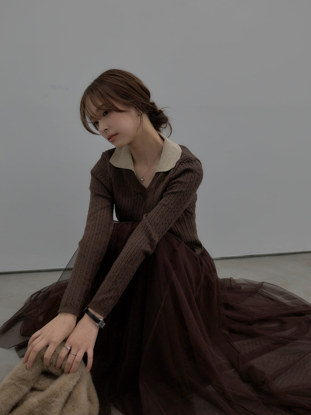 配色Vネックケーブルニットトップス