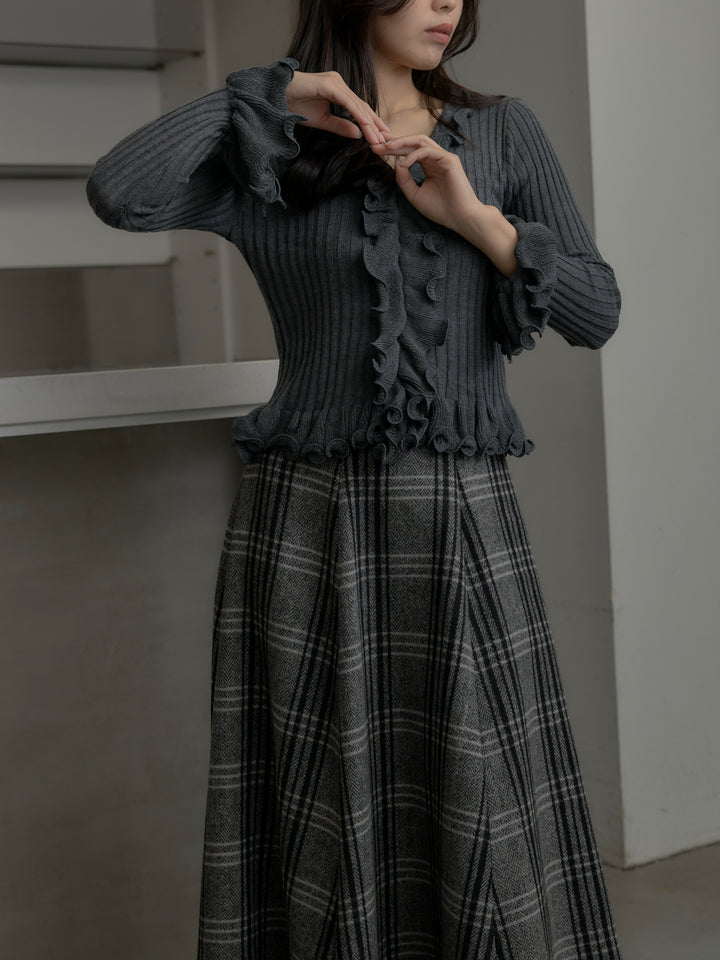 【SET】Vネックフリルデザインニットトップス+【Essential】クラシカルチェックウールタッチスカート(2set)