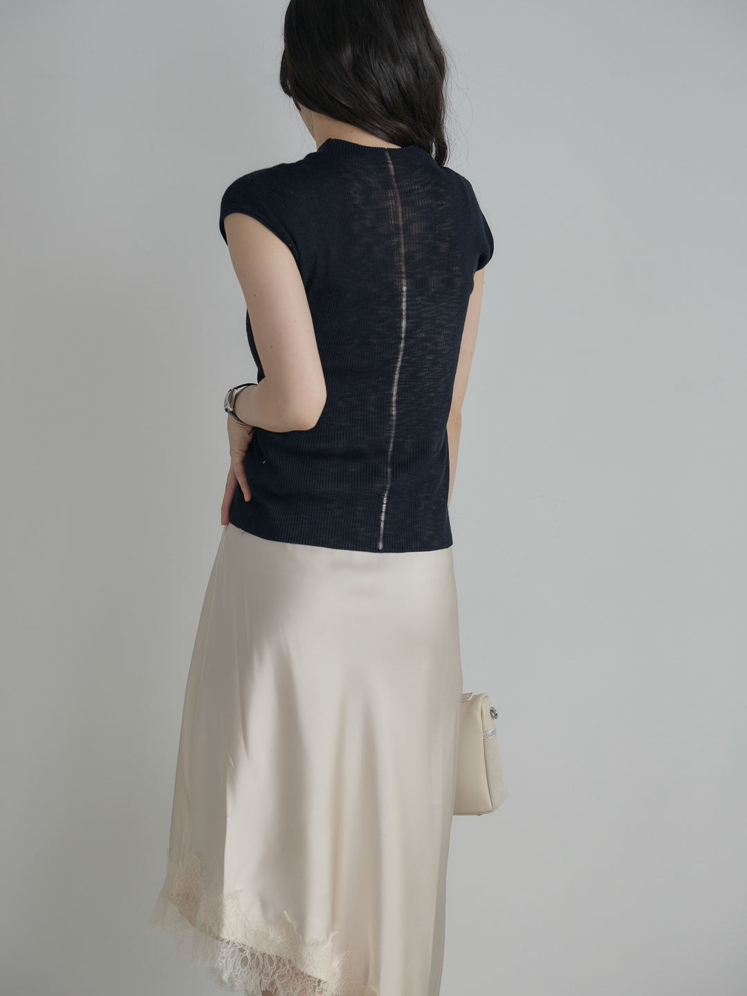 プチハイネックフレンチスリーブカットソー