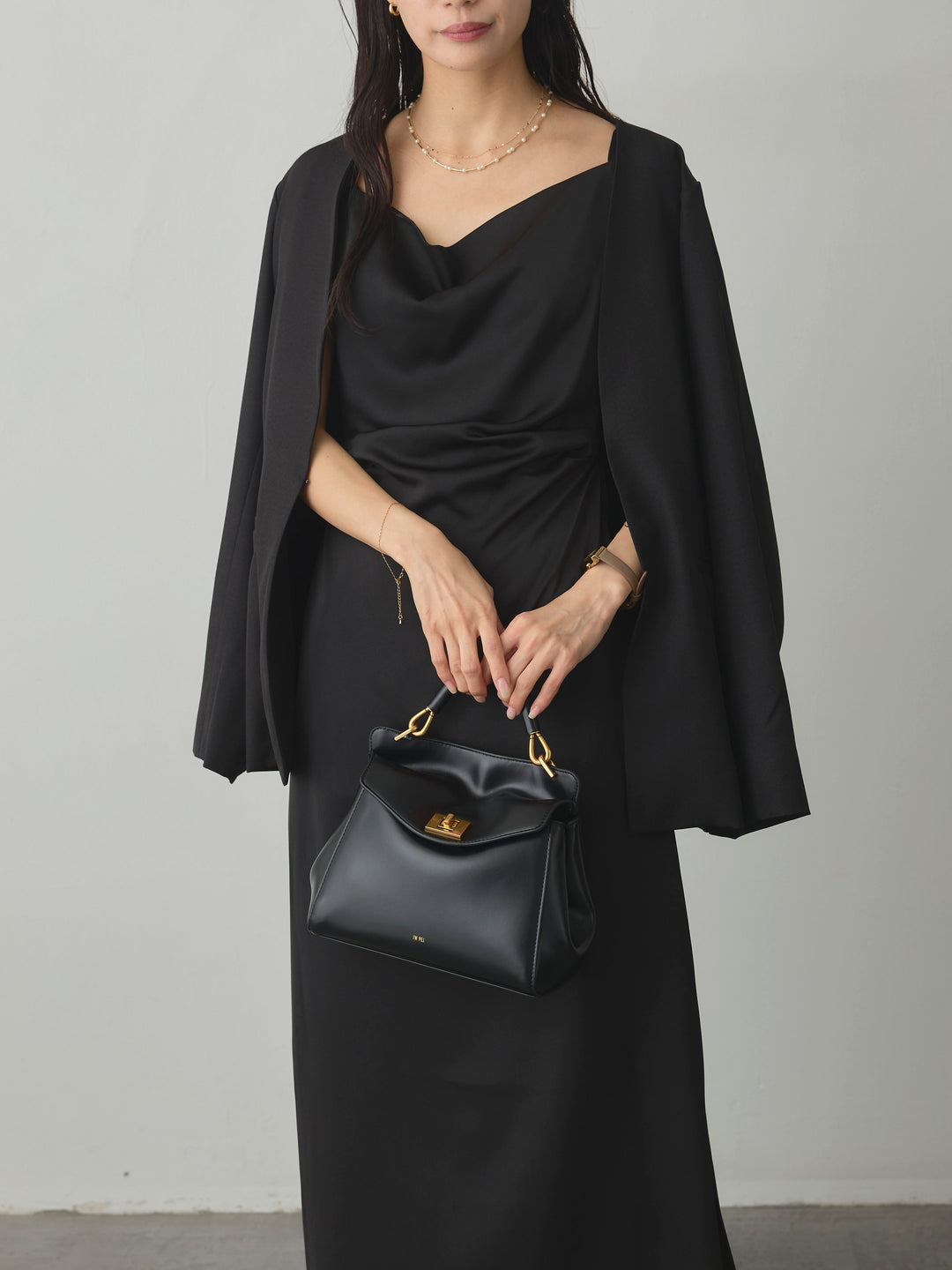 【SET】【Essential】フロントホックノーカラージャケット+【Essential】サテンドレープキャミワンピ(2set)