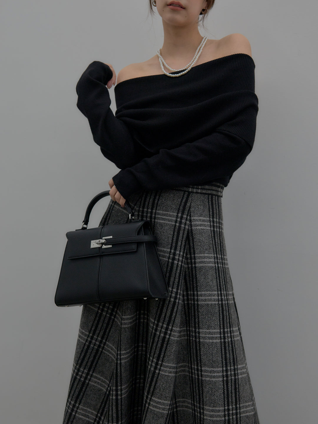 【SET】【premium touch】ソフトリブオフショルニットトップス+【Essential】クラシカルチェックウールタッチスカート(2set)