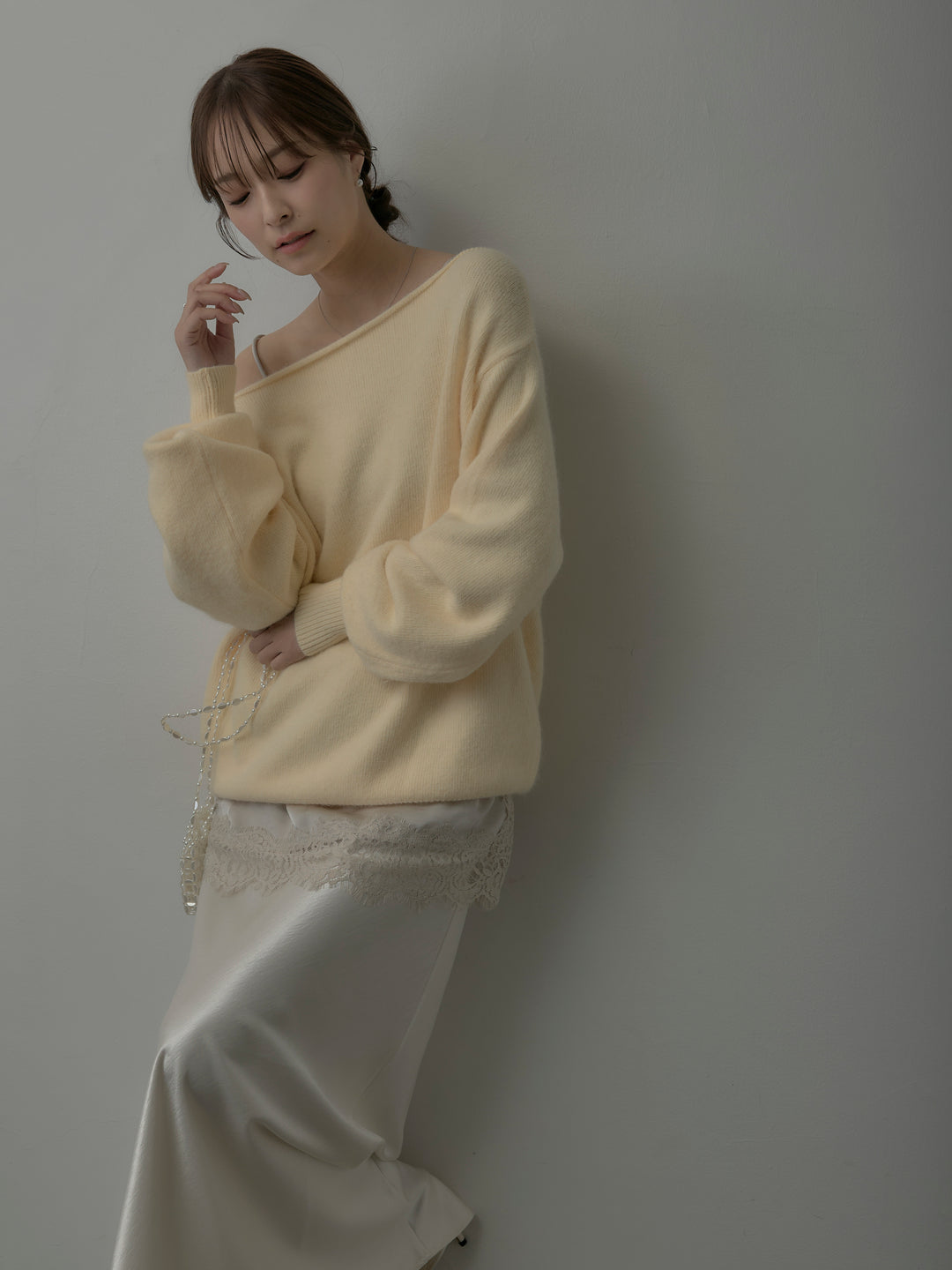 【SET】【premium touch】2wayショルダーニットプルオーバー+レースサテンキャミソール+ナローAラインサテンスカート(3set)