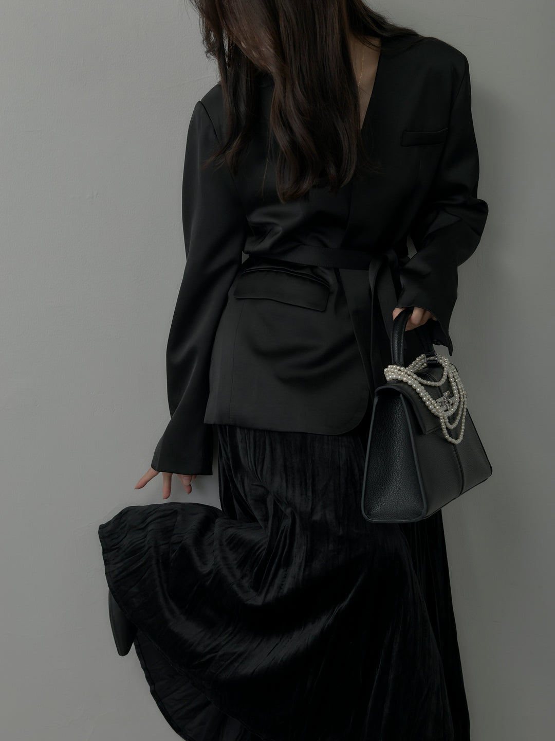 ノーカラーサテンジャケット