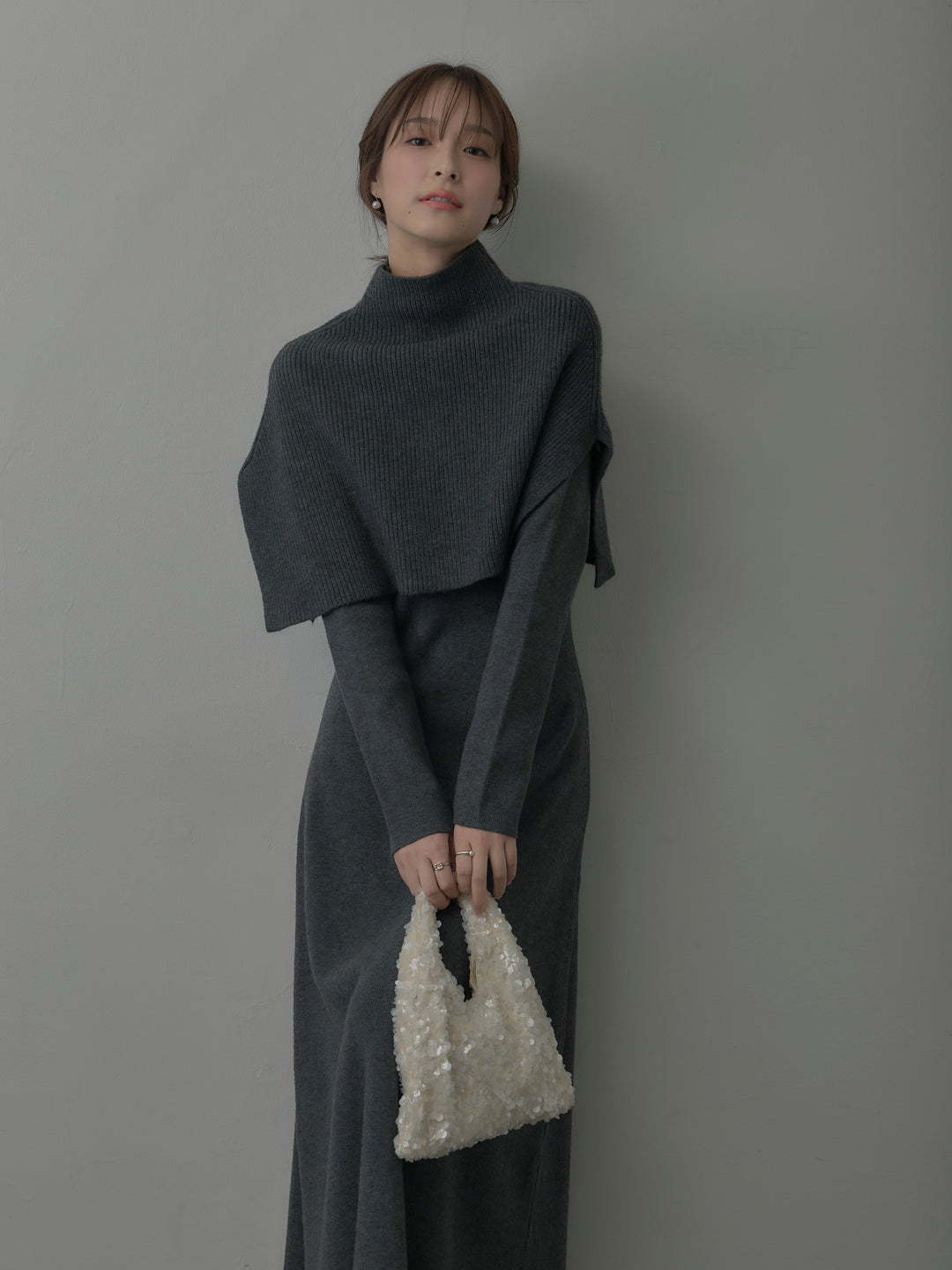 ケープ付きリブニットロングワンピース