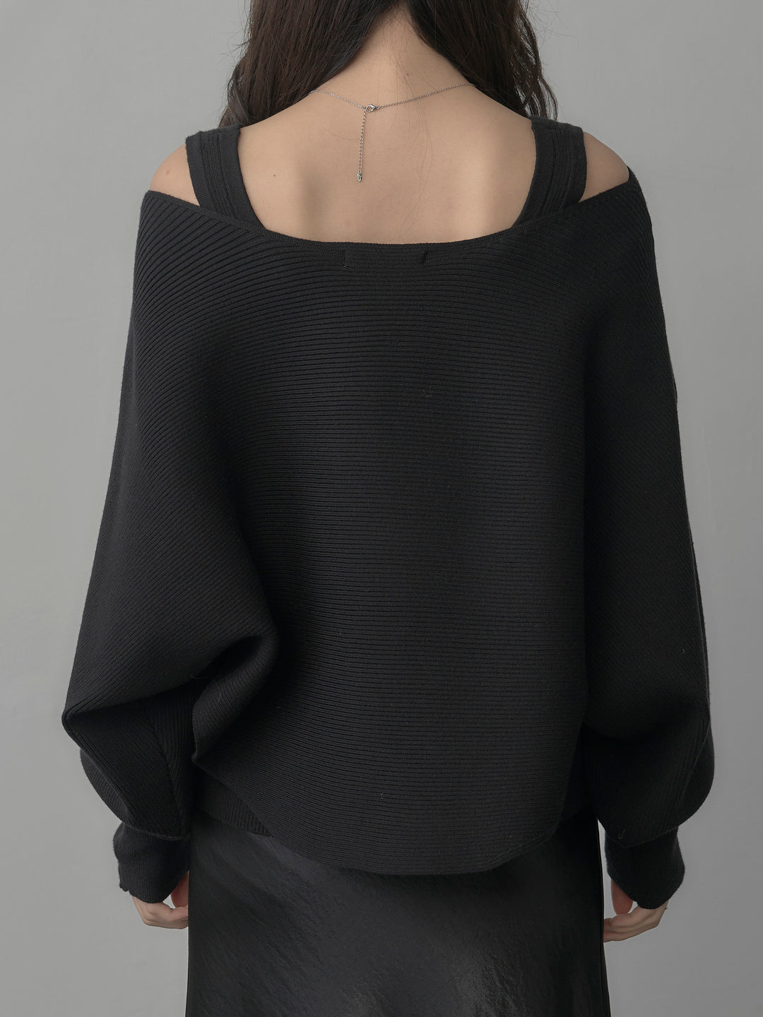 【SET】タンク付きクロスデザインニットプルオーバー+ナローAラインサテンスカート(2set)