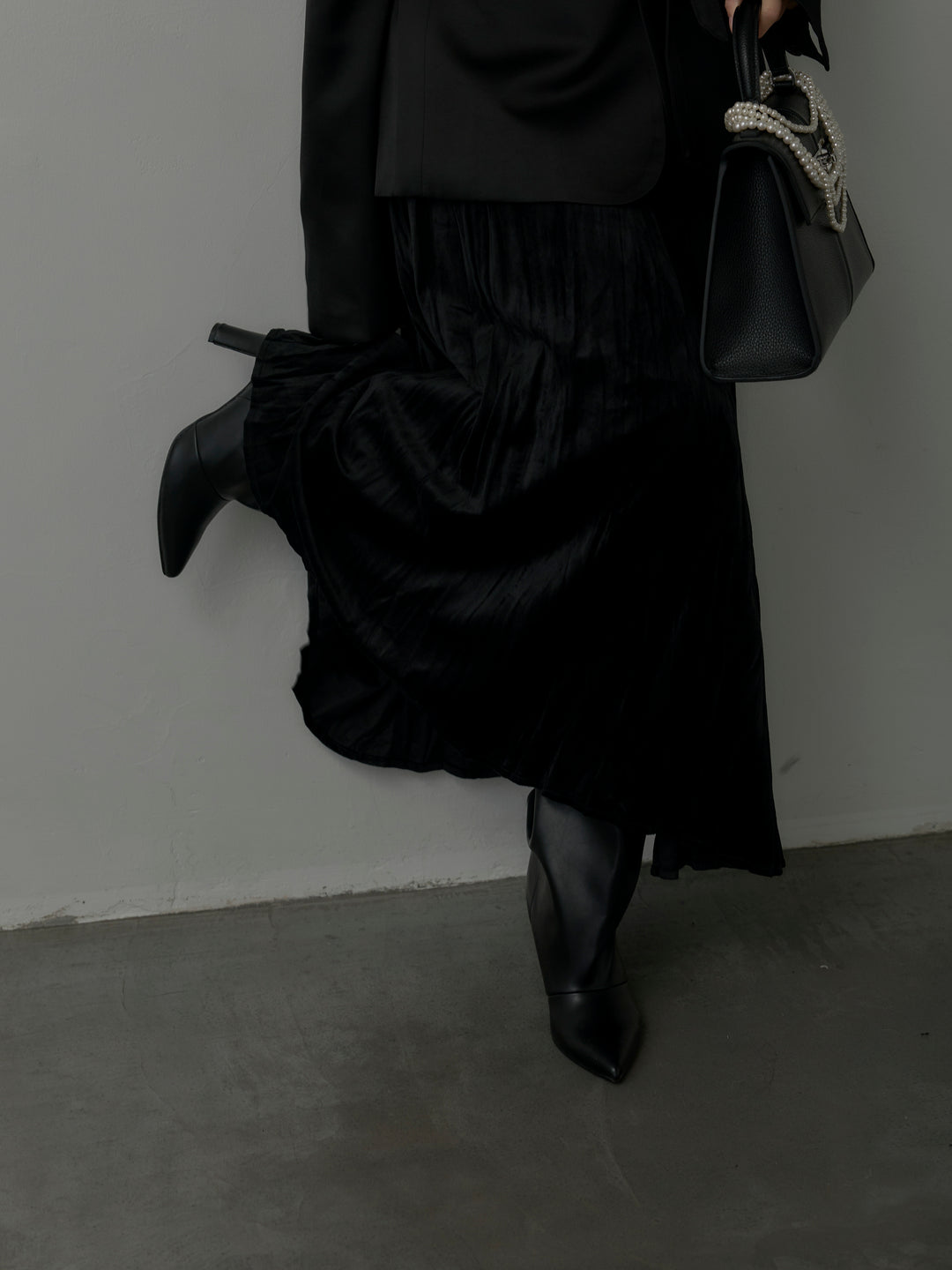 【SET】ノーカラーサテンジャケット+ベロアワッシャープリーツスカート(2set)