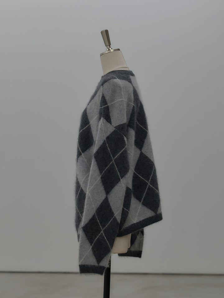 【premium touch】アーガイル柄ニットプルオーバー