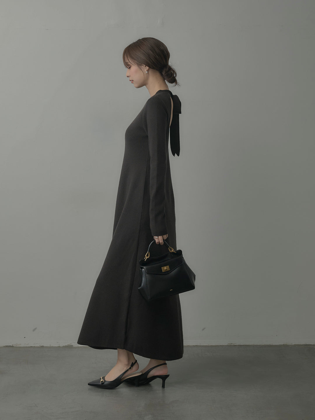 バックリボンニットロングワンピース