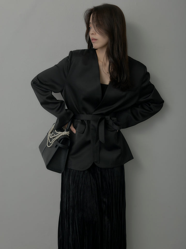 ノーカラーサテンジャケット