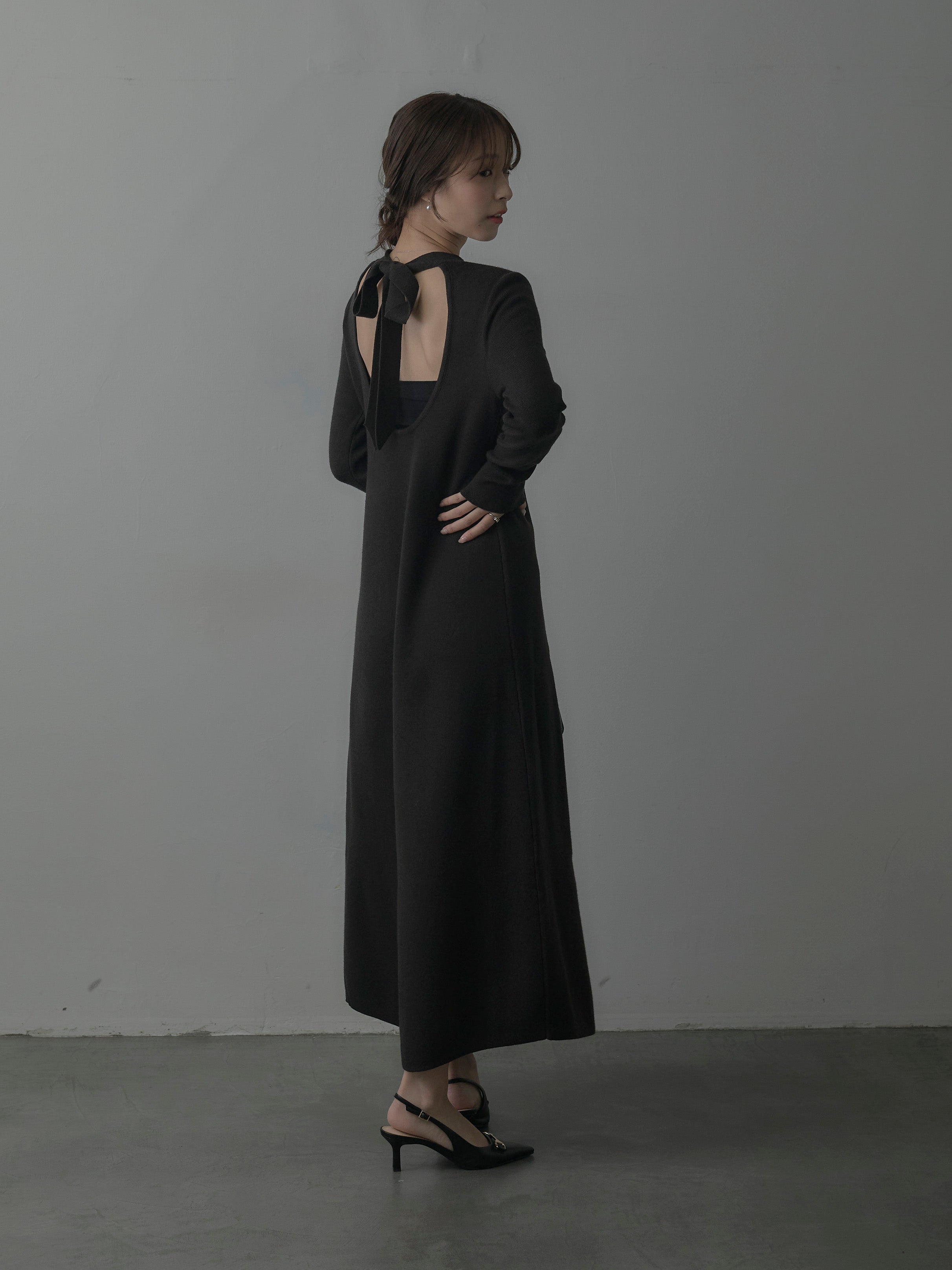 バックリボンニットロングワンピース – nairo