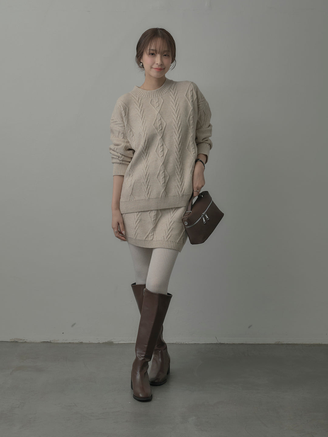 デザイン編みニットトップス&ミニスカート SET UP