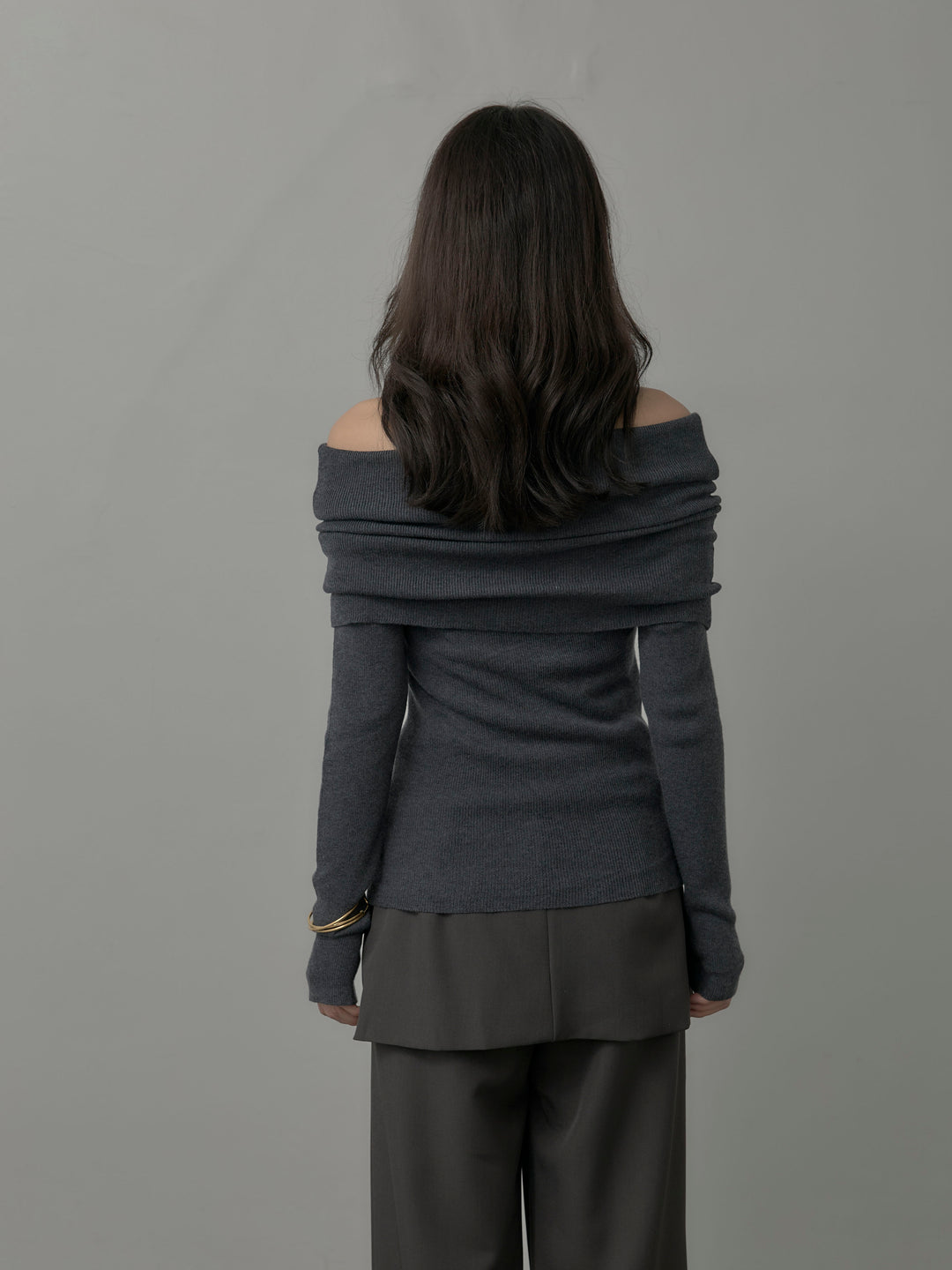 [予約]オフショルリブニットトップス