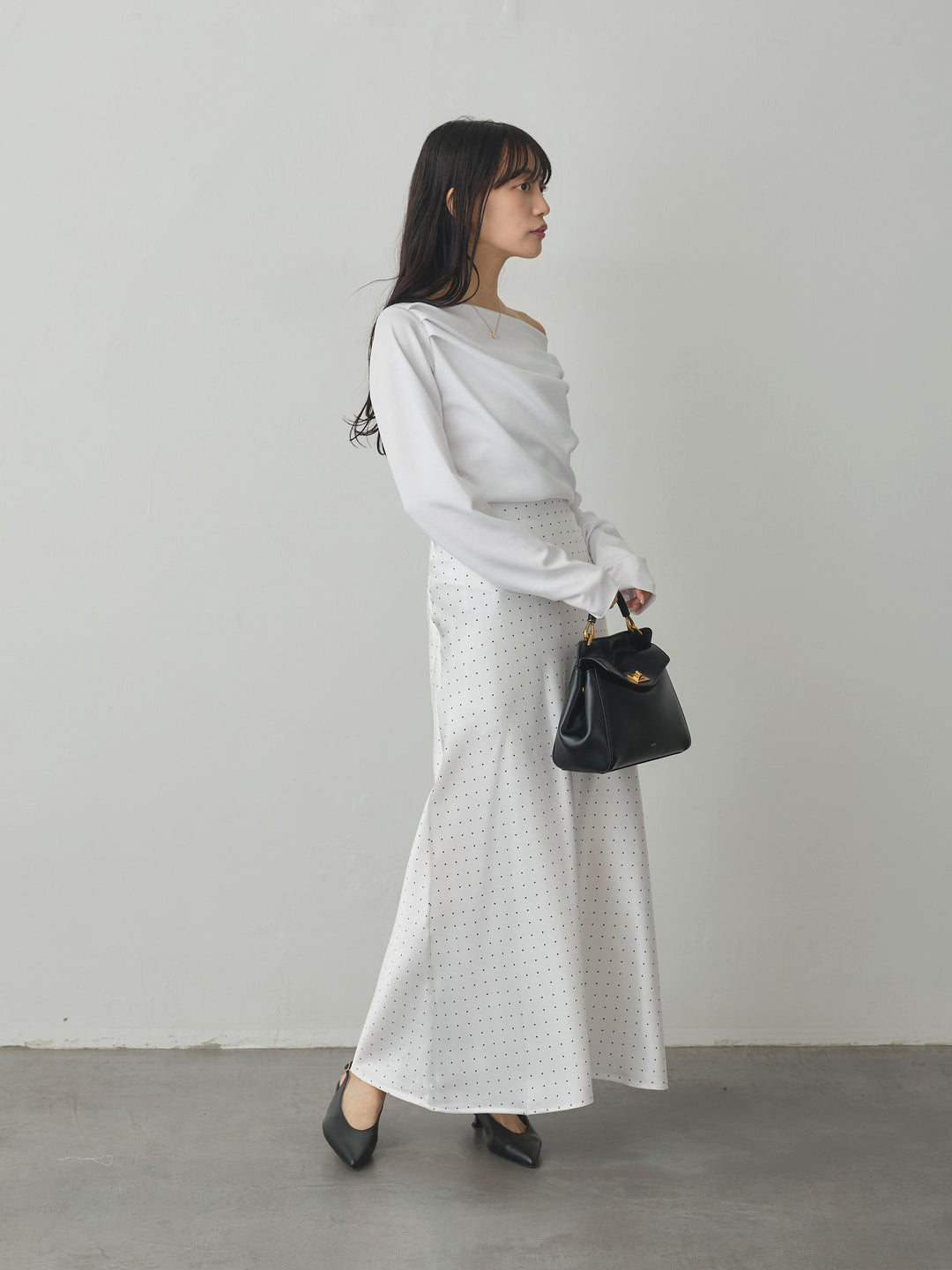 【Essential】2wayショルダードレープカットトップス